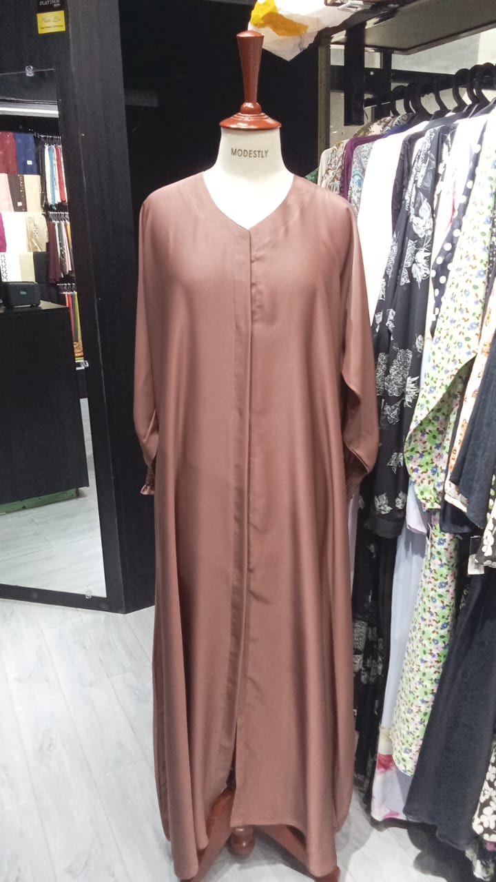 Open Front Korean Nida Abaya with Smokey Sleeves – Light Peach
